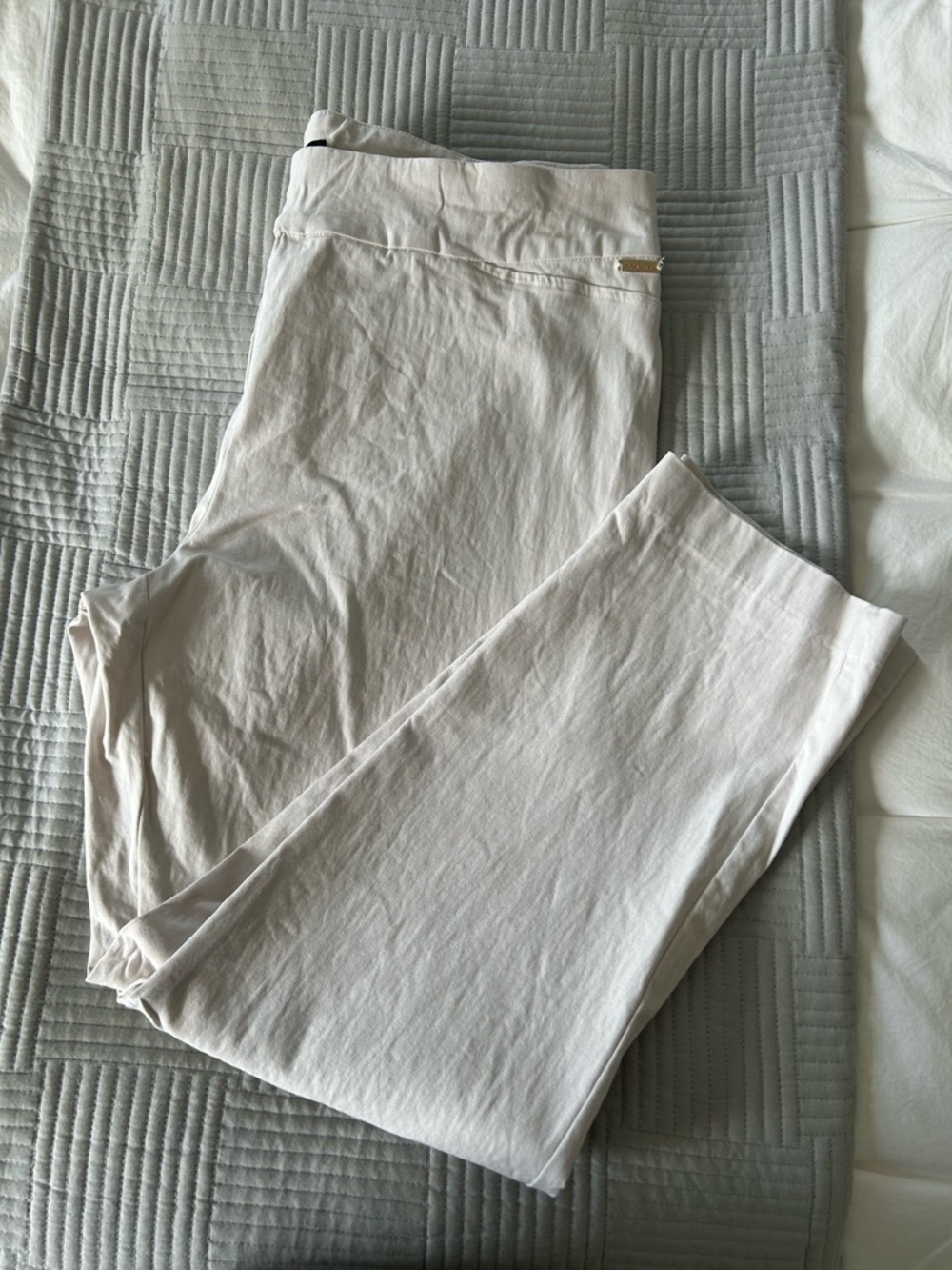 Tahari Light Cream Pull-On Pants